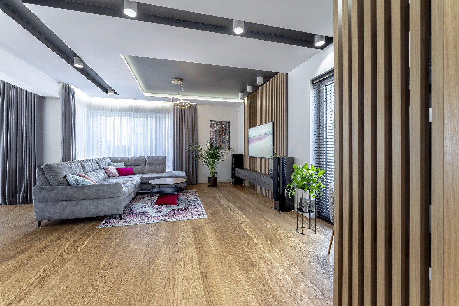 _WAG5823-HDR 